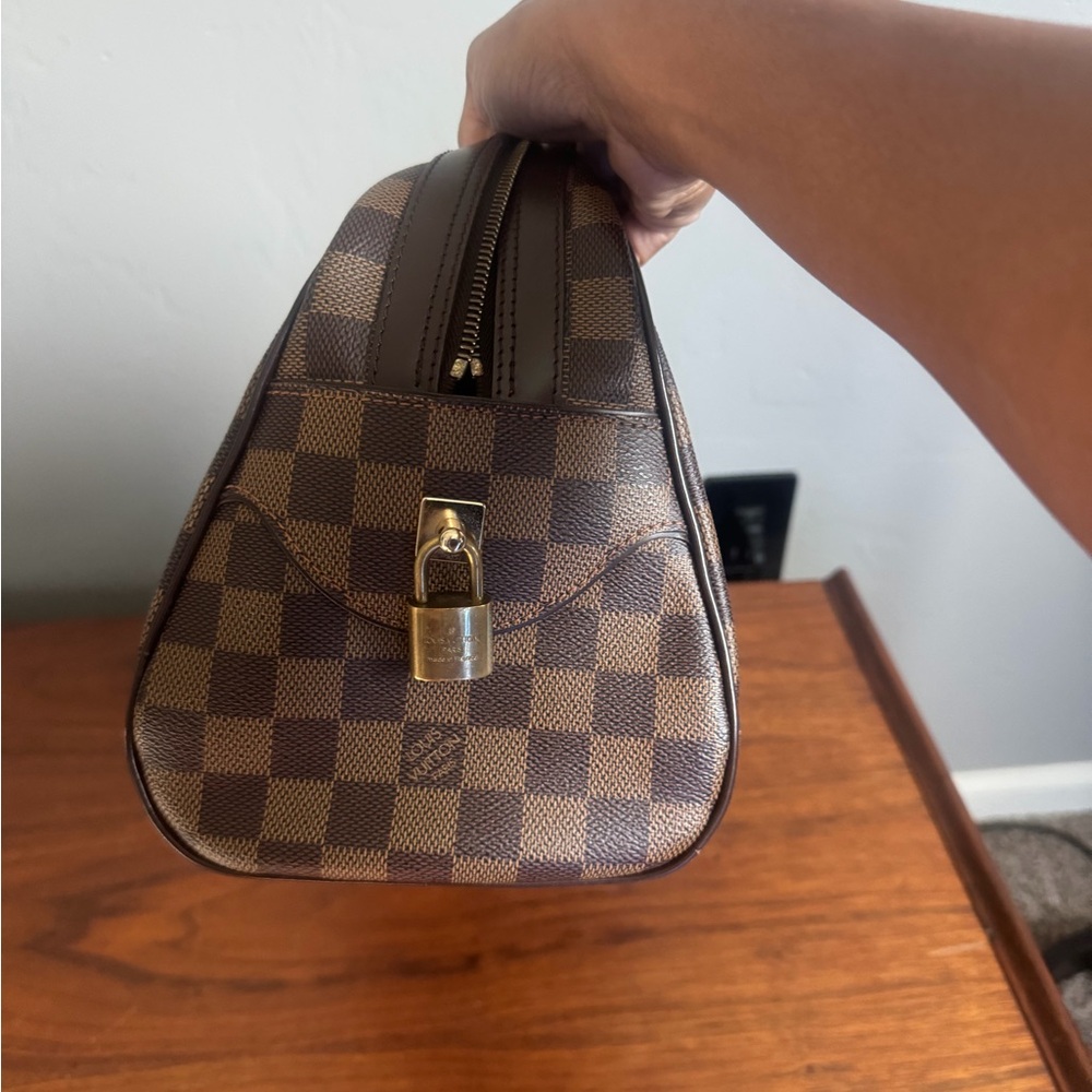 Louis Vuitton Duomo *Authentic* - Picture 3 of 10